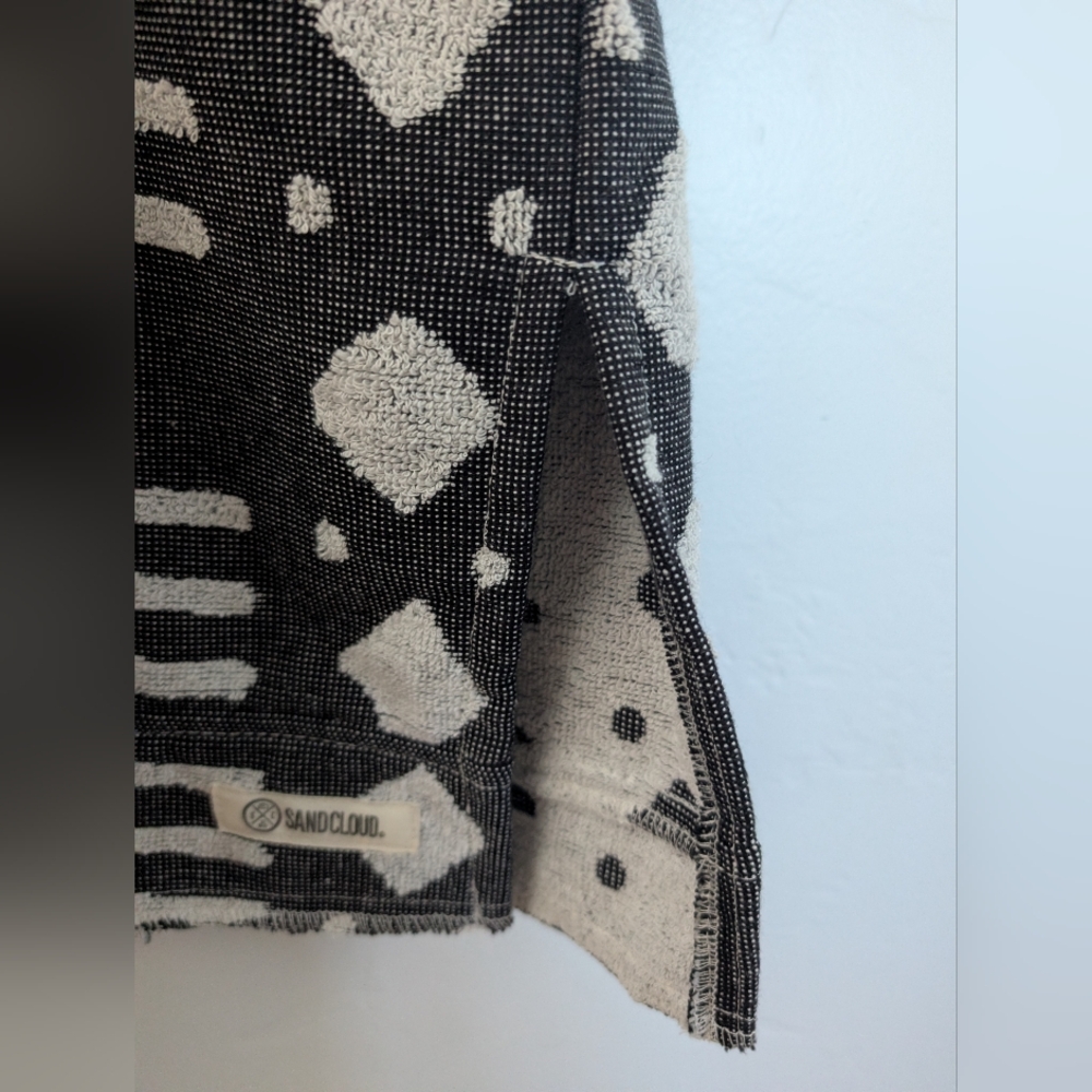 Black and White Geometric Swim Coverup - Picture 5 of 11